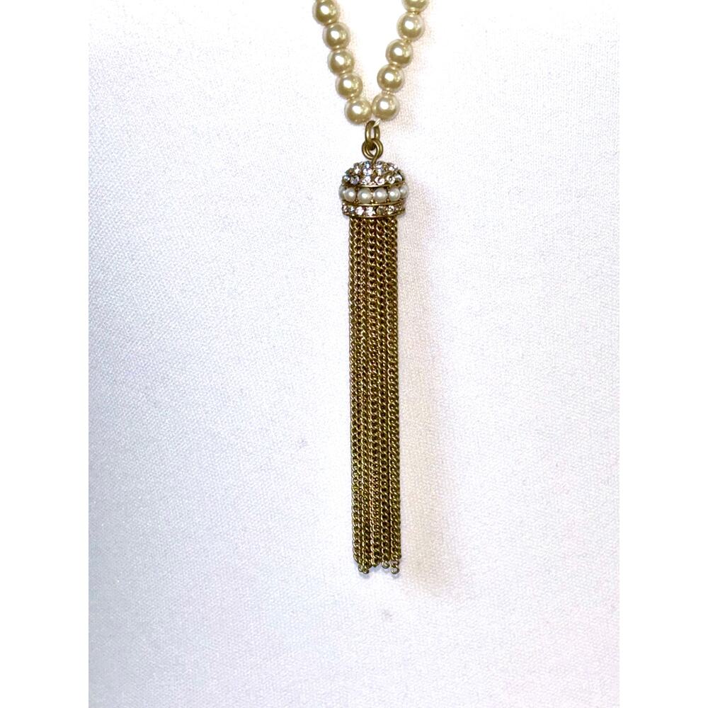 Vintage J. Crew Gold Tone Faux Pearl Chain Tassel Necklace - Picture 4 of 7
